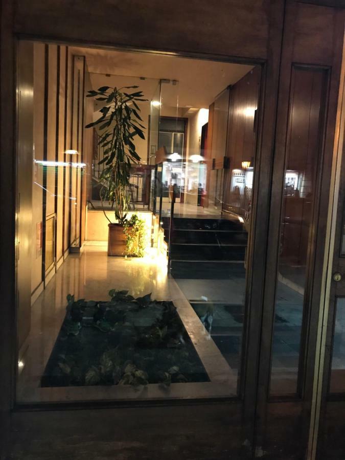70'S Luxury Cavour Apartment Bari Exterior photo